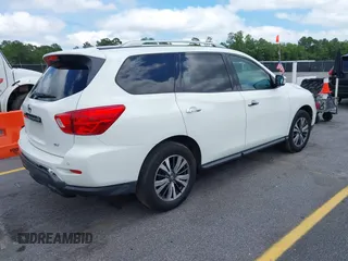 2017 Nissan Pathfinder S with VIN 5N1DR2MNXHC688880, listed as a IAAI auction lot 42362783 with 149,514 mi miles and . Bid and sale history available at DreamBid. Image 4.