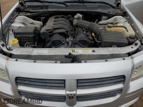 2008 Dodge Magnum with VIN 2D4FV47TX8H148105, listed as a Copart auction lot 86768634 with 102,483 mi miles and Salvage Title. Bid and sale history available at DreamBid. Image 12.
