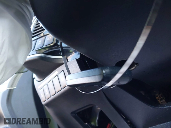 2020 Mitsubishi Outlander SE with VIN JA4AD3A31LZ043310, listed as a IAAI auction lot 41270274 with 141,924 mi miles and . Bid and sale history available at DreamBid. Image 11.