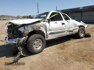 2000 Chevrolet Silverado 2500 LS z VIN 1GCGK29U0YE321495, wystawiony jako Copart lot #52418315 z przebiegiem Nie podano mil oraz Szkoda całkowita • Salvage title. Historia ofert i sprzedaży dostępna na DreamBid. Obrazek 1.