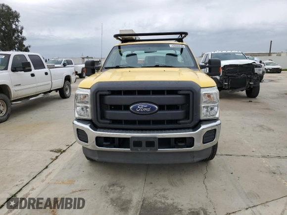 2013 Ford F-250 XL with VIN 1FTBF2B67DEA75470, listed as a Copart auction lot 42008835 with 258,190 mi miles and Clean title. Bid and sale history available at DreamBid. Image 5.
