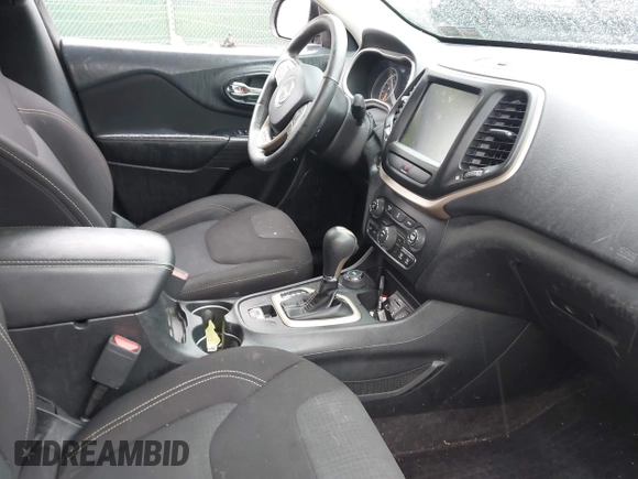 2016 Jeep Cherokee Altitude with VIN 1C4PJMCB8GW372242, listed as a IAAI auction lot 42214287 with 87,597 mi miles and . Bid and sale history available at DreamBid. Image 5.