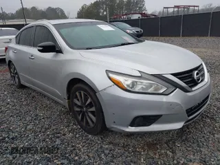 2017 Nissan Altima S z VIN 1N4AL3AP1HC115795, wystawiony jako IAAI lot #41523816 z przebiegiem 209 912 mil mil oraz . Historia ofert i sprzedaży dostępna na DreamBid. Obrazek 1.