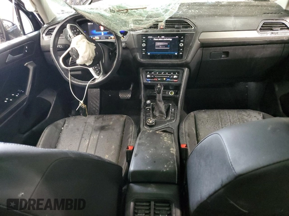 2023 Volkswagen Tiguan SE with VIN 3VVMB7AX3PM021515, listed as a Copart auction lot 57981775 with 23,885 mi miles and Salvage title. Bid and sale history available at DreamBid. Image 8.