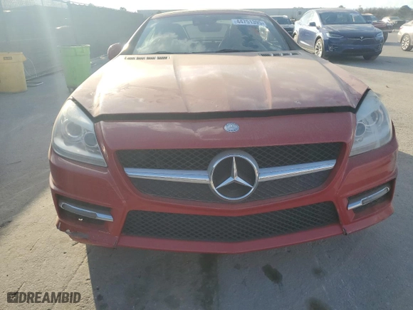 2016 Mercedes-Benz SLK-Class SLK 350 with VIN WDDPK5HA2GF116641, listed as a Copart auction lot 44751395 with 85,747 mi miles and Clean Title. Bid and sale history available at carsss.com. Image 5.