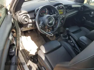 2015 MINI Hardtop with VIN WMWXM5C5XFT974077, listed as a Copart auction lot 58063965 with 93,853 mi miles and Salvage title. Bid and sale history available at DreamBid. Image 8.