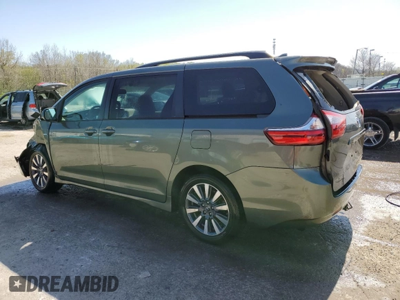 2020 Toyota Sienna LE z VIN 5TDJZ3DC3LS240743, wystawiony jako Copart lot #52117865 z przebiegiem 93 047 mil mil oraz Szkoda całkowita • Salvage title. Historia ofert i sprzedaży dostępna na DreamBid. Obrazek 2.
