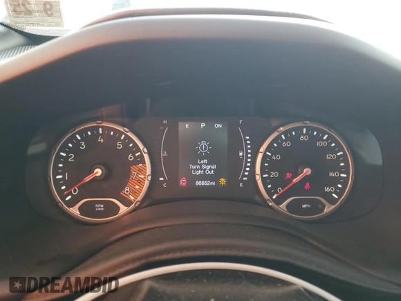 2020 Jeep Renegade Latitude with VIN ZACNJBBB6LPL67137, listed as a Copart auction lot 47638815 with 86,652 mi miles and Non Repairable. Bid and sale history available at carsss.com. Image 9.