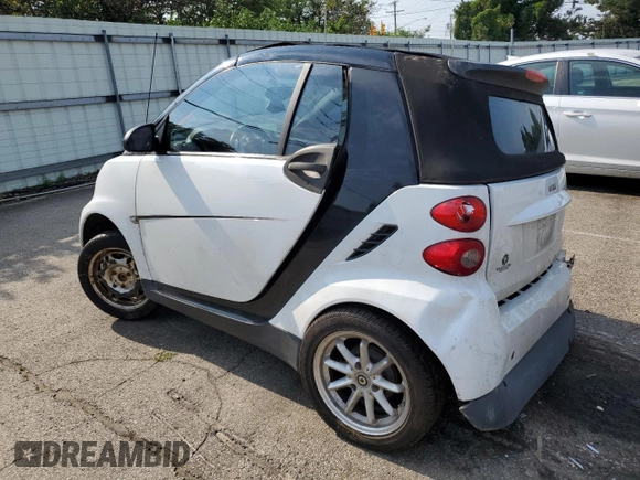 2009 Smart fortwo Passion with VIN WMEEK31XX9K279585, listed as a Copart auction lot 64770805 with Not provided miles and Salvage title. Bid and sale history available at DreamBid. Image 2.