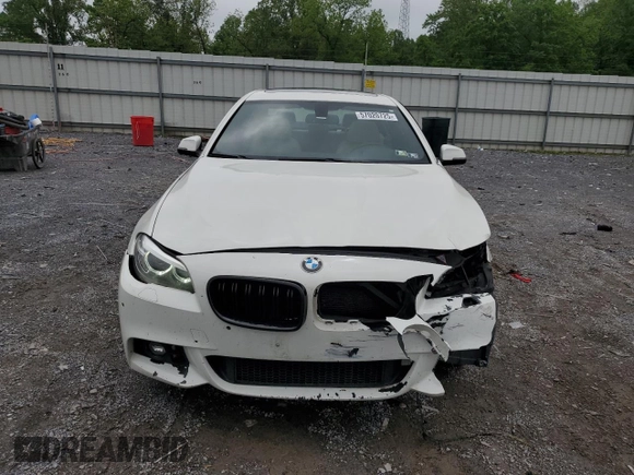 2014 BMW 5 Series 535i xDrive z VIN WBA5B3C50ED535321, wystawiony jako Copart lot #57020725 z przebiegiem 178 165 mil mil oraz Szkoda całkowita • Salvage title. Historia ofert i sprzedaży dostępna na DreamBid. Obrazek 5.