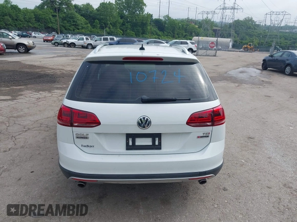 2017 Volkswagen Golf S с VIN 3VWH17AUXHM523431, выставлен на аукционе IAAI как лот 42381553 с пробегом 68 240 миль миль и . История ставок и продаж доступна на DreamBid. Изображение 16.