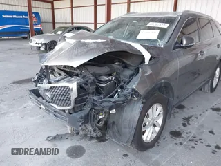 2018 Kia Sorento L with VIN 5XYPG4A37JG414012, listed as a IAAI auction lot 41486456 with 165,262 mi miles. Bid and sale history available at carsss.com. Image 17.