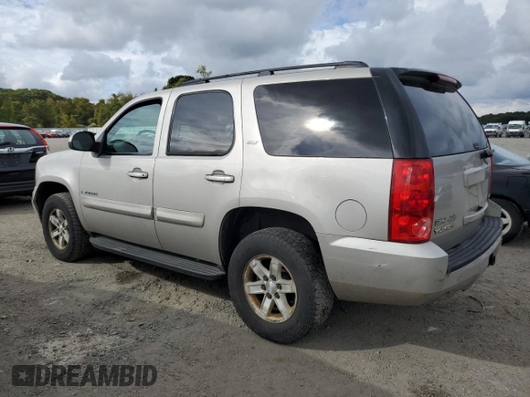 2008 GMC Yukon Commercial with VIN 1GKFK13008R159389, listed as a Copart auction lot 73457574 with 240,140 mi miles and Clean Title. Bid and sale history available at carsss.com. Image 2.