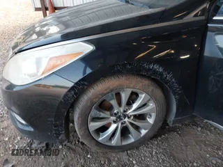 2012 Hyundai Azera with VIN KMHFG4JG5CA138605, listed as a IAAI auction lot 42690936 with 148,801 mi miles and . Bid and sale history available at DreamBid. Image 6.