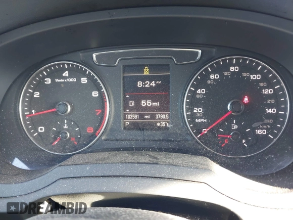 2017 Audi Q3 Premium Plus z VIN WA1JCCFS5HR011907, wystawiony jako IAAI lot #41675496 z przebiegiem 102 591 mil mil oraz . Historia ofert i sprzedaży dostępna na DreamBid. Obrazek 7.