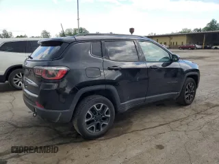 2019 Jeep Compass Sport with VIN 3C4NJDAB4KT683191, listed as a Copart auction lot 58890005 with 181,241 mi miles and Salvage title. Bid and sale history available at DreamBid. Image 3.
