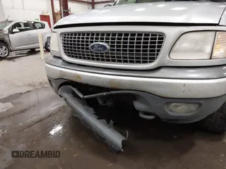 2000 Ford Expedition Special Service z VIN 1FMFU16L2YLC02530, wystawiony jako IAAI lot #42238010 z przebiegiem Nie podano mil oraz . Historia ofert i sprzedaży dostępna na DreamBid. Obrazek 6.