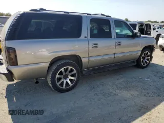 2003 Chevrolet Suburban LT with VIN 3GNEC16T43G178599, listed as a Copart auction lot 62705424 with 227,663 mi miles and Salvage Title. Bid and sale history available at carsss.com. Image 3.