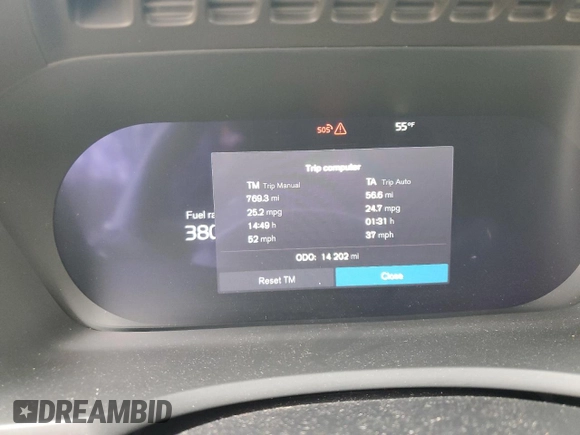2024 Volvo XC90 Plus Bright Theme with VIN YV4L12PE1R1229833, listed as a Copart auction lot 48030085 with 14,202 mi miles and Salvage Title. Bid and sale history available at DreamBid. Image 9.