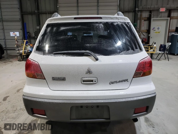 2003 Mitsubishi Outlander LS with VIN JA4LX31G63U075640, listed as a Copart auction lot 87847245 with 151,586 mi miles and Salvage Title. Bid and sale history available at carsss.com. Image 6.