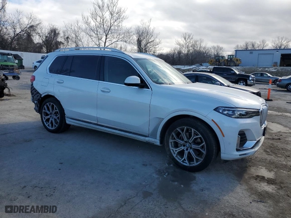 2021 BMW X7 xDrive40i with VIN 5UXCW2C02M9F78011, listed as a Copart auction lot 42445415 with 7,000 mi miles and Salvage Title. Bid and sale history available at carsss.com. Image 4.