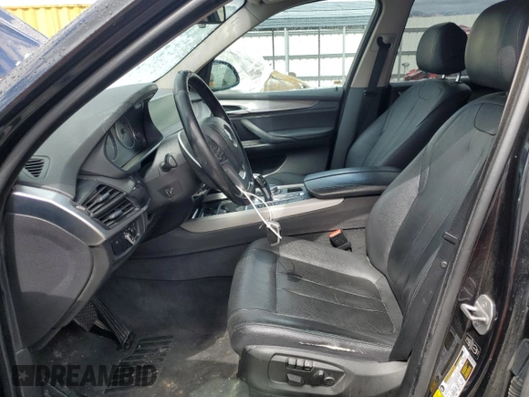 2014 BMW X5 sDrive35i with VIN 5UXKR2C50E0C01813, listed as a Copart auction lot 48896815 with 291,498 mi miles and Salvage Title. Bid and sale history available at carsss.com. Image 7.