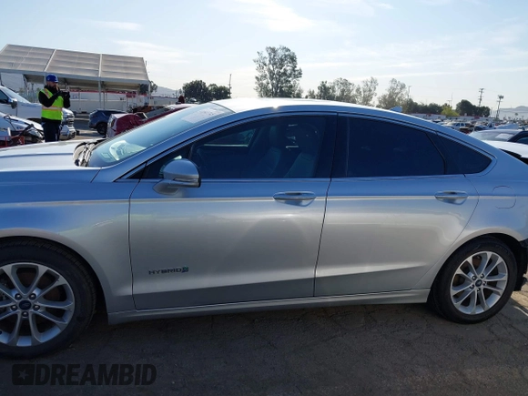 2019 Ford Fusion SEL with VIN 3FA6P0MU8KR148778, listed as a IAAI auction lot 41841745 with 182,074 mi miles and . Bid and sale history available at DreamBid. Image 15.