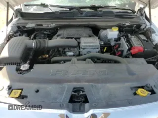 2022 Ram 1500 Laramie z VIN 1C6SRFJT0NN394594, wystawiony jako Copart lot #67867135 z przebiegiem 36 128 mil mil oraz Czysty tytuł • Clean title. Historia ofert i sprzedaży dostępna na DreamBid. Obrazek 13.