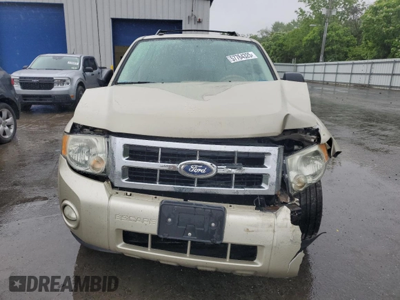 2012 Ford Escape XLT z VIN 1FMCU9DG1CKC74602, wystawiony jako Copart lot #57764325 z przebiegiem 153 872 mil mil oraz Szkoda całkowita • Salvage title. Historia ofert i sprzedaży dostępna na DreamBid. Obrazek 5.