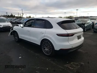 2022 Porsche Cayenne z VIN WP1AA2AY4NDA06206, wystawiony jako Copart lot #70961832 z przebiegiem Nie podano mil oraz . Historia ofert i sprzedaży dostępna na DreamBid. Obrazek 2.
