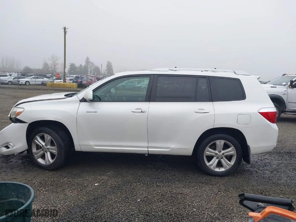 2010 Toyota Highlander Limited with VIN JTEDK3EH3A2161200, listed as a IAAI auction lot 40991607 with 141,423 mi miles. Bid and sale history available at carsss.com. Image 15.
