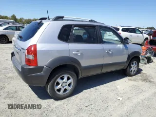 2005 Hyundai Tucson GLS with VIN KM8JN12D45U042095, listed as a Copart auction lot 69722604 with 182,394 mi miles and Salvage Title. Bid and sale history available at carsss.com. Image 3.