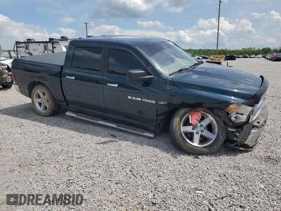 2011 Ram 1500 Big Horn z VIN 1D7RV1CT7BS672283, wystawiony jako Copart lot #55233455 z przebiegiem 158 827 mil mil oraz Szkoda całkowita • Salvage title. Historia ofert i sprzedaży dostępna na DreamBid. Obrazek 4.