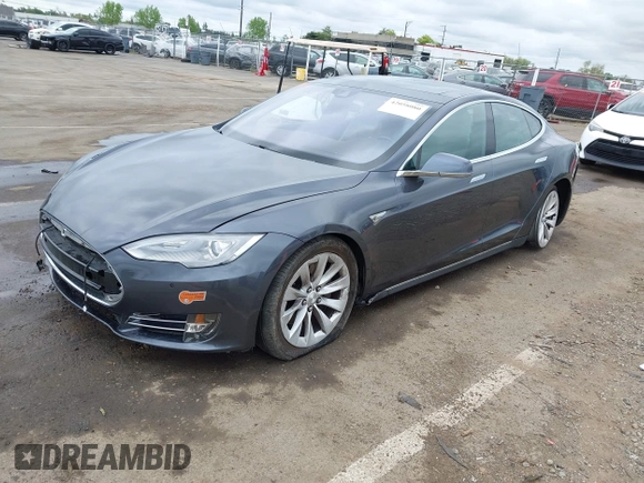 2016 Tesla Model S 90D with VIN 5YJSA1E27GF129824, listed as a IAAI auction lot 42058080 with 113,171 mi miles and . Bid and sale history available at DreamBid. Image 2.