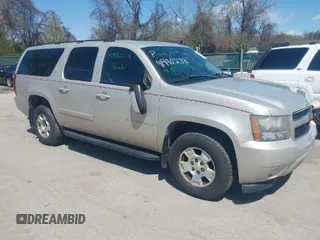 2007 Chevrolet Suburban LTZ with VIN 3GNFK16357G109210, listed as a IAAI auction lot 41990278 with 176,136 mi miles. Bid and sale history available at carsss.com. Image 1.