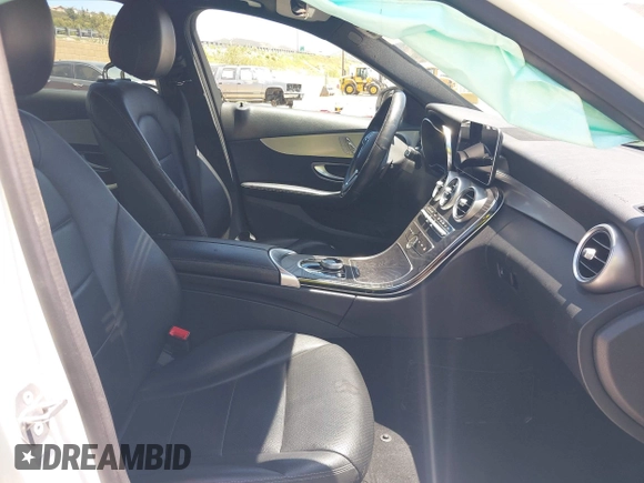 2019 Mercedes-Benz C 300 с VIN 55SWF8DB4KU294346, выставлен на аукционе IAAI как лот 42215950 с пробегом 81 881 миль миль и . История ставок и продаж доступна на DreamBid. Изображение 5.