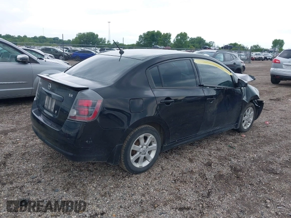 2012 Nissan Sentra 2.0 z VIN 3N1AB6AP0CL646873, wystawiony jako IAAI lot #42375751 z przebiegiem 142 415 mil mil oraz . Historia ofert i sprzedaży dostępna na DreamBid. Obrazek 4.