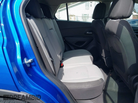 2015 Chevrolet Trax LS with VIN KL7CJKSBXFB235486, listed as a IAAI auction lot 41875595 with 125,301 mi miles. Bid and sale history available at carsss.com. Image 8.
