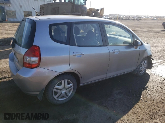 2008 Honda Fit z VIN JHMGD38458S812677, wystawiony jako Copart lot #52879675 z przebiegiem 150 814 mil mil oraz Szkoda całkowita • Salvage title. Historia ofert i sprzedaży dostępna na DreamBid. Obrazek 3.