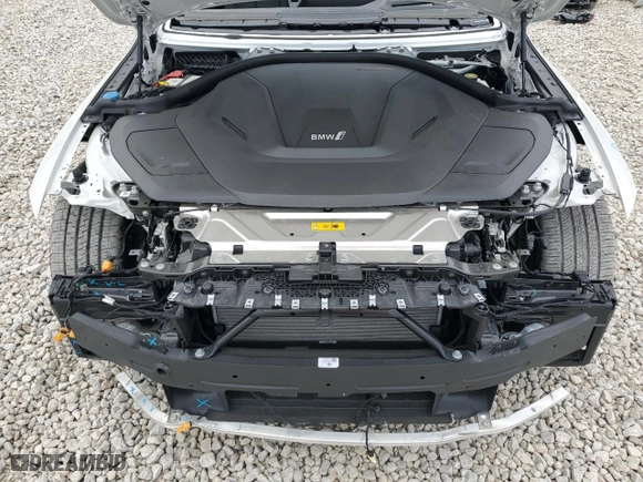 2024 BMW i4 eDrive40 with VIN WBY73AW07RFR74988, listed as a Copart auction lot 70713824 with 14,117 mi miles and Salvage Title. Bid and sale history available at carsss.com. Image 13.