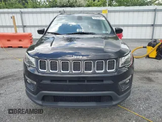 2018 Jeep Compass Latitude with VIN 3C4NJCBB5JT495075, listed as a Copart auction lot 61853665 with 55,622 mi miles and Salvage title. Bid and sale history available at DreamBid. Image 5.