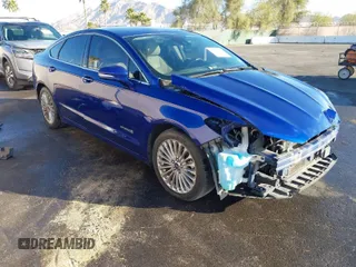 2014 Ford Fusion Titanium Hybrid with VIN 3FA6P0RU7ER282291, listed as a IAAI auction lot 41199268 with 133,197 mi miles. Bid and sale history available at carsss.com. Image 1.
