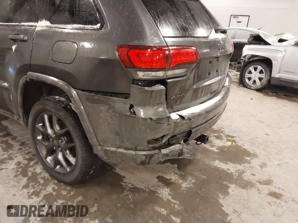 2021 Jeep Grand Cherokee 80th Anniversary z VIN 1C4RJFBG2MC736010, wystawiony jako IAAI lot #41355729 z przebiegiem 45 588 mil mil oraz . Historia ofert i sprzedaży dostępna na DreamBid. Obrazek 6.