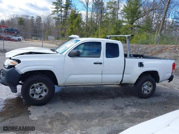2016 Toyota Tacoma SR with VIN 5TFRX5GN5GX072783, listed as a IAAI auction lot 41731340 with NaN miles. Bid and sale history available at carsss.com. Image 15.