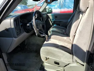 2004 Chevrolet Suburban LT with VIN 1GNEC16Z34J156601, listed as a Copart auction lot 73255124 with 275,633 mi miles and Salvage Title. Bid and sale history available at carsss.com. Image 7.