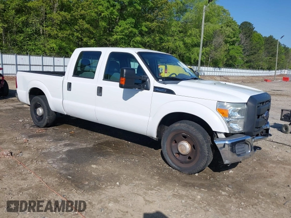 2013 Ford F-250 XL z VIN 1FT7W2A60DEB46693, wystawiony jako IAAI lot #42032373 z przebiegiem 93 900 mil mil oraz . Historia ofert i sprzedaży dostępna na DreamBid. Obrazek 1.