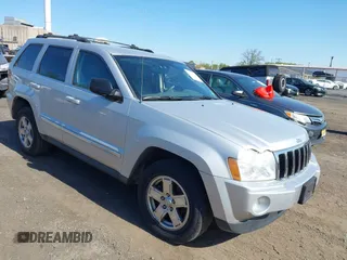 2005 Jeep Grand Cherokee Limited with VIN 1J8HR58N85C623256, listed as a IAAI auction lot 42144963 with 120,775 mi miles. Bid and sale history available at carsss.com. Image 1.