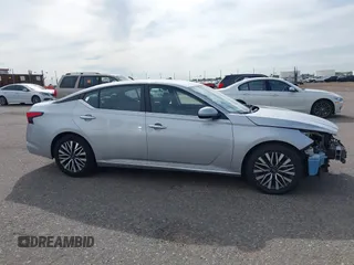 2023 Nissan Altima SV z VIN 1N4BL4DV4PN332376, wystawiony jako IAAI lot #42402867 z przebiegiem 51 763 mil mil oraz . Historia ofert i sprzedaży dostępna na DreamBid. Obrazek 14.