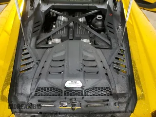 2020 Lamborghini Huracan z VIN ZHWUF5ZF1LLA15429, wystawiony jako Copart lot #84735034 z przebiegiem 30 209 mil mil oraz Szkoda całkowita • Salvage title. Historia ofert i sprzedaży dostępna na DreamBid. Obrazek 12.