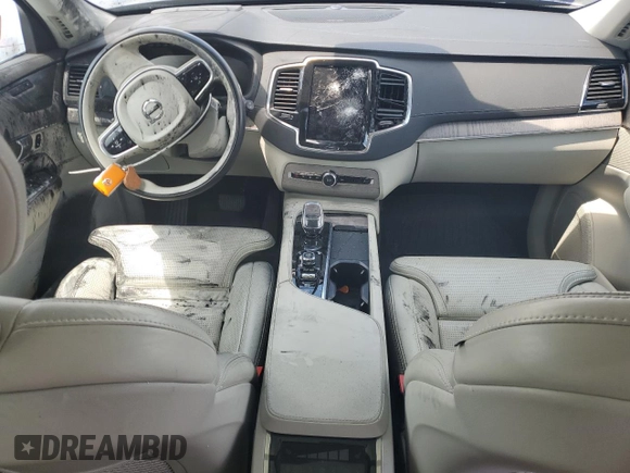 2021 Volvo XC90 Inscription Expression with VIN YV4BR00L2M1699623, listed as a Copart auction lot 58399905 with Not provided miles and Salvage title. Bid and sale history available at DreamBid. Image 8.